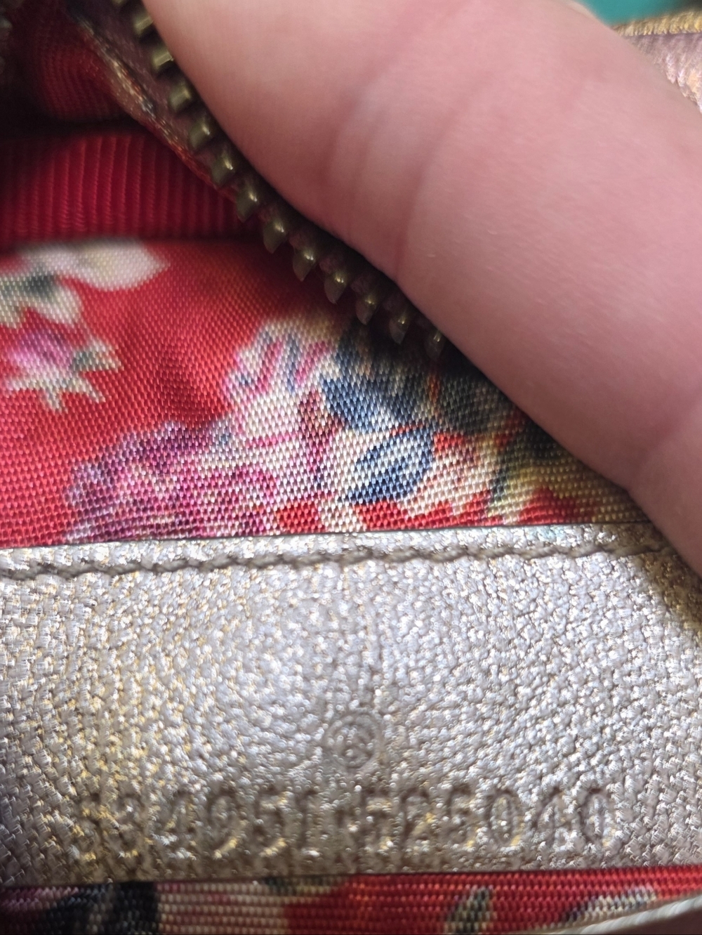 Authentic GUCCI Zumi Leather Shoulder Bag With Extras Read - Picture 2 of 16